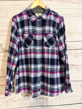 Legendary Whitetails Plaid Shirt in Navy, Pink & White